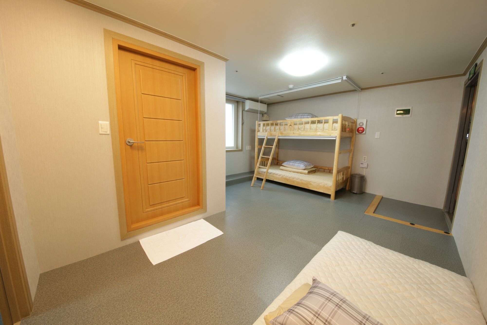 Hostel Familie Busan Station Экстерьер фото